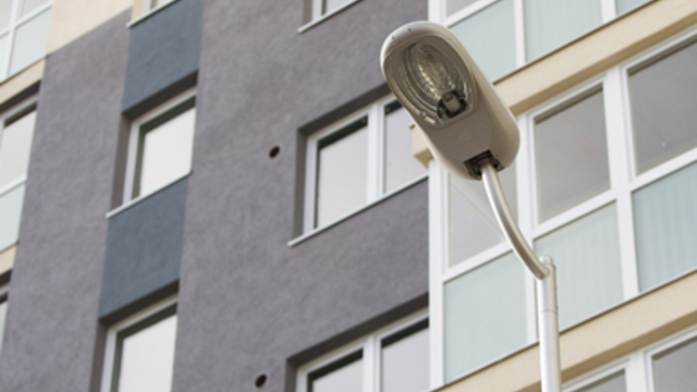 В Калининграде девятилетний мальчик час просидел в застрявшем на 17-м этаже лифте