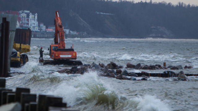Региональные власти решили установить буны для защиты 