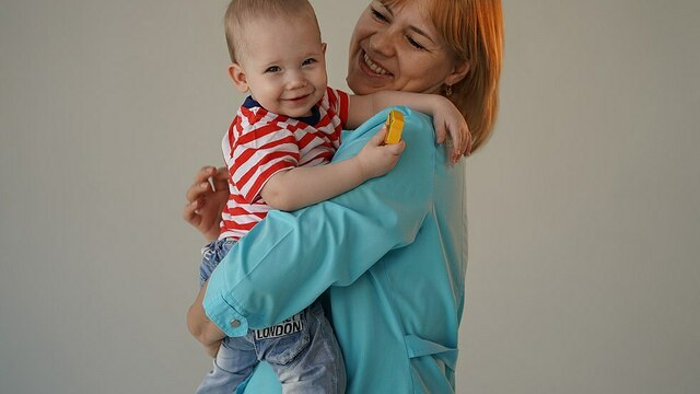 Калининградцам предлагают перечислить стоимость нескольких часов своей работы в помощь больным сиротам