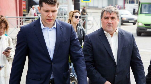 Проехался на трамвае и заглянул во дворы: первый рабочий день мэра Калининграда Алексея Силанова (фоторепортаж)