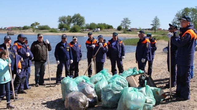 Калининградцы собрали четыре тонны мусора во время акции 