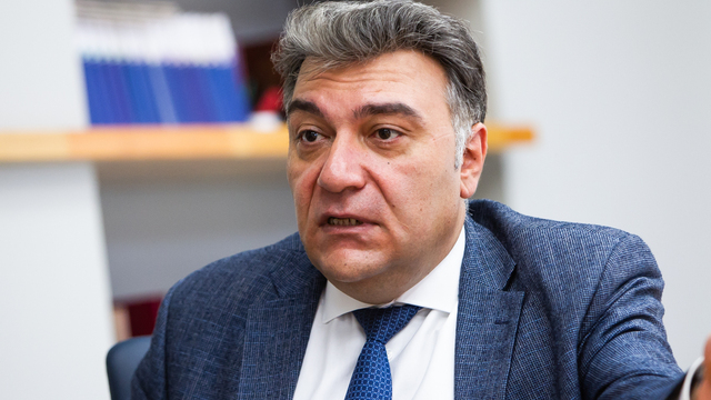 Как портится зрение и почему не стоит отбирать у ребёнка компьютер