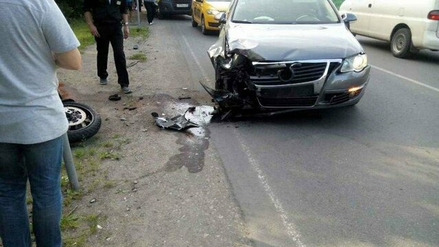Умер мотоциклист, накануне попавший в аварию на ул. Дзержинского в Калининграде