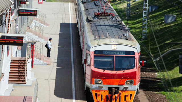 Из Пионерского в День города назначены дополнительные электрички 