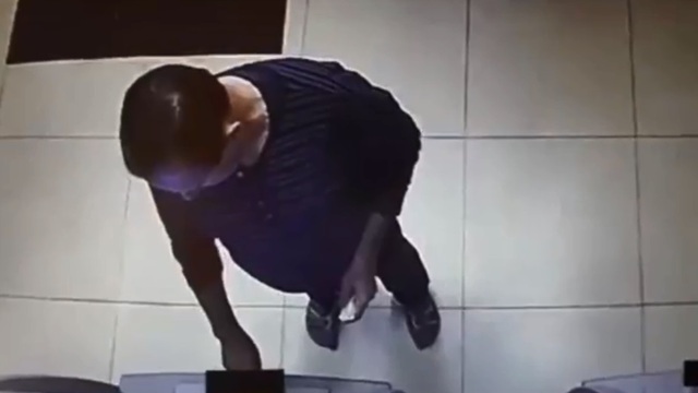 Калининградская полиция по видео устанавливает личность подозреваемого в краже мужчины