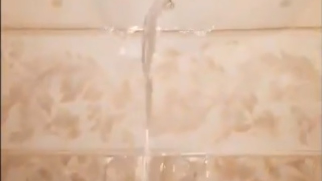 Вода лилась из розеток: под Багратионовском дом затопило из-за сильного дождя (видео)