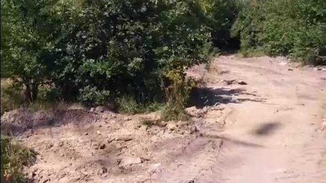 Калининградцы пожаловались на стройку возле ЛЭП в Ленинградском районе (видео)