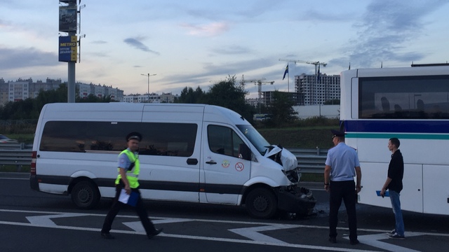 В ДТП с автобусами на Московском проспекте пострадали восемь пассажиров маршрутки