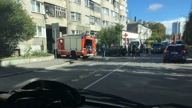 В Калининграде при столкновении автомобиля и мотоцикла пострадал годовалый ребёнок (видео) 
