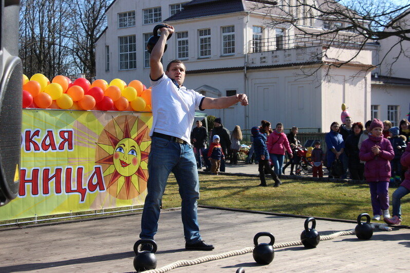Бои на подушках, хороводы и сжигание чучела: в Калининградском зоопарке готовятся отмечать Масленицу (программа) - Новости Калининграда