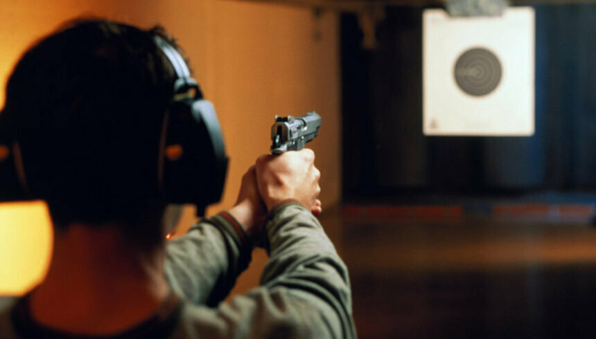 Стрельба в огнестрельном тире и полёт на параплане: какой запоминающийся подарок подарить мужчине на 23 Февраля? - Новости Калининграда