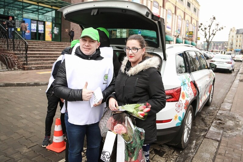 Цветочный патруль промчался в Калининграде - Новости Калининграда