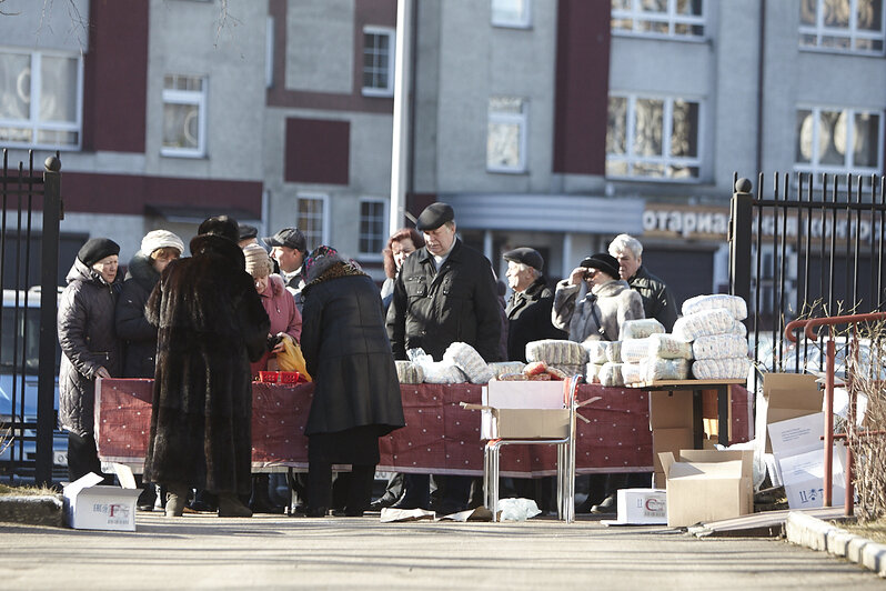 <div style="text-align: justify;">
	В воскресенье, 18 марта, корреспонденты &amp;quot;Клопс&amp;quot; наблюдали за тем, как проходят выборы в Калининграде и в области. Выборы президента-2018&amp;nbsp;<span style="color: rgb(51, 51, 51); font-family: Arial, Helvetica, sans-serif; font-size: 13px;">&amp;mdash; в фоторепортаже Александра Подгорчука.&amp;nbsp;</span></div>
