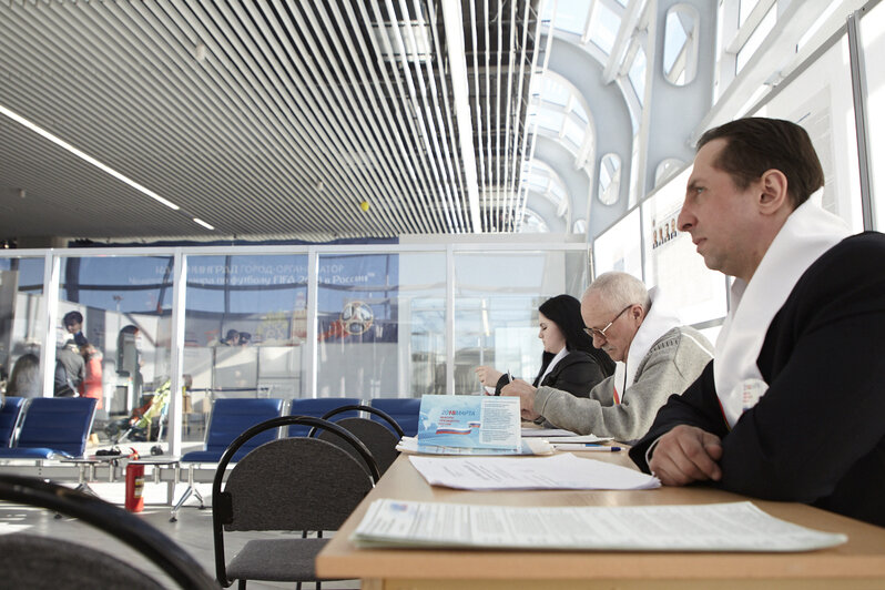 <div style="text-align: justify;">
	В воскресенье, 18 марта, корреспонденты &amp;quot;Клопс&amp;quot; наблюдали за тем, как проходят выборы в Калининграде и в области. Выборы президента-2018&amp;nbsp;<span style="color: rgb(51, 51, 51); font-family: Arial, Helvetica, sans-serif; font-size: 13px;">&amp;mdash; в фоторепортаже Александра Подгорчука.&amp;nbsp;</span></div>
