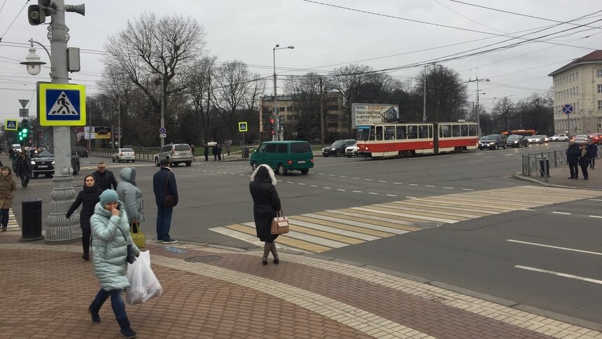 На площади Победы появилась новая дорожная разметка (фото) - Новости Калининграда | Александр Подгорчук / &quot;Клопс&quot;