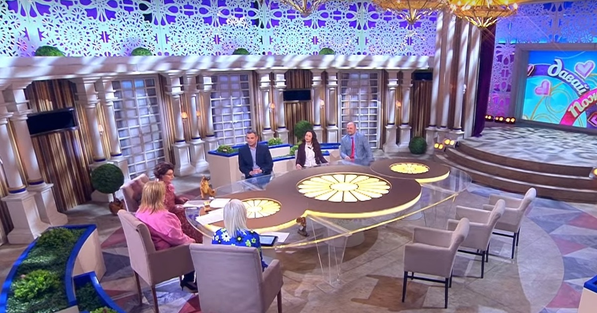 Жалаңаш күзгі қыздардың жұмыс үстелінің тұсқағазы Біздің қисық келіншектеріміздің суреттері