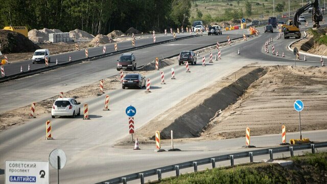 Алиханов раскритиковал организацию движения на дорогах Калининграда