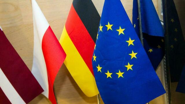 Евросоюз продлил экономические санкции против России на полгода