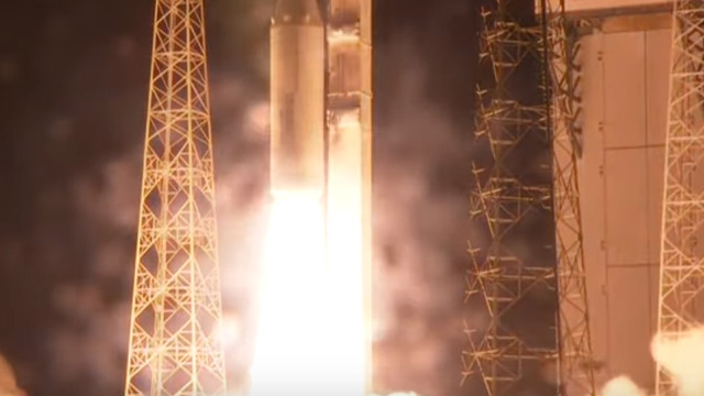 Ракета-носитель Vega потерпела аварию при попытке вывести на орбиту военный спутник ОАЭ (видео)