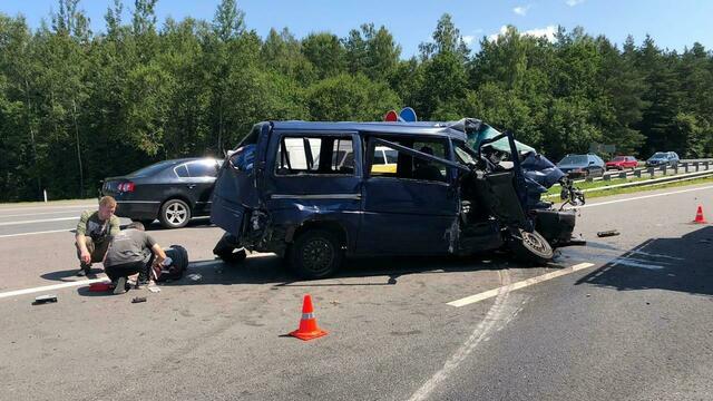 В аварии под Гвардейском пострадало пять детей, один находится в крайне тяжёлом состоянии