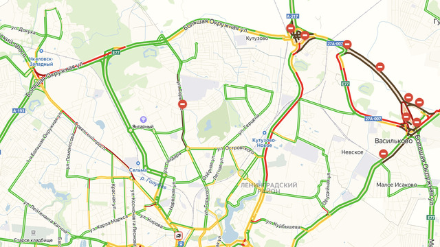 Три улицы Калининграда и Окружная в Зеленоградске встали в пробке на выезд