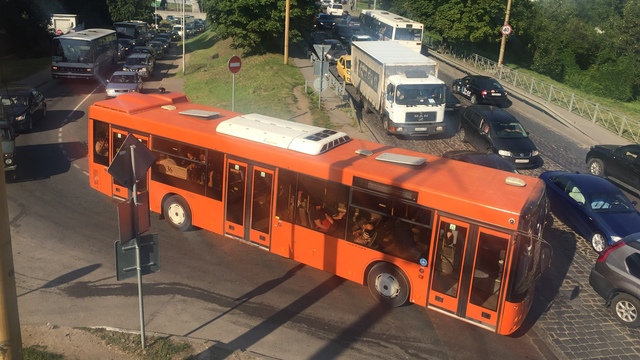 В Калининграде из-за ремонта на Киевской несколько улиц встали в пробках (фото)