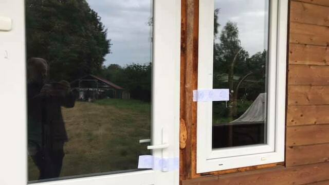 В Янтарном приставы опечатали домики участников православного детского слёта 