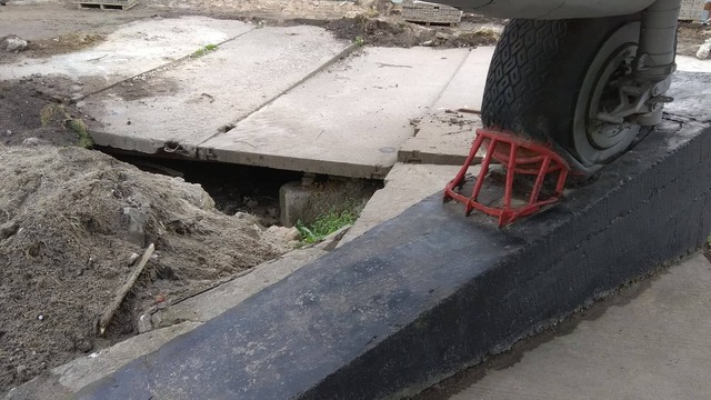 В Чкаловске колёса самолёта-памятника заменят на стойки для создания 