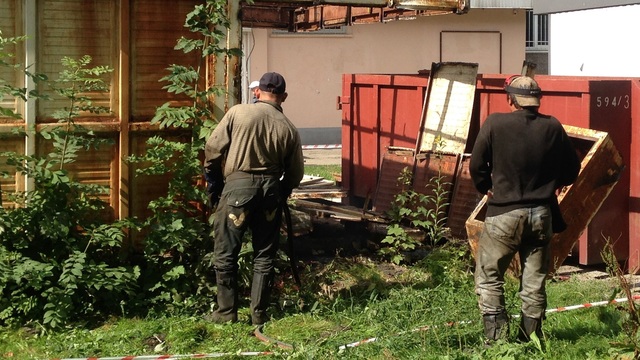 На ул. Дрожжевой в Калининграде снесли два незаконных павильона