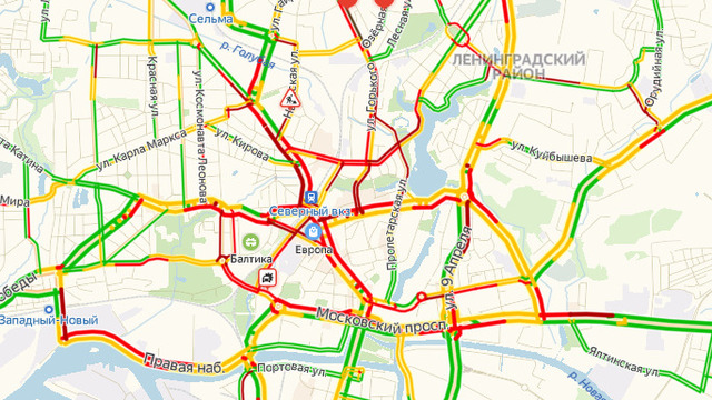 Центр Калининграда встал в девятибалльных пробках