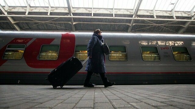 В России впервые покажут готовый плацкартный вагон с душем и микроволновками