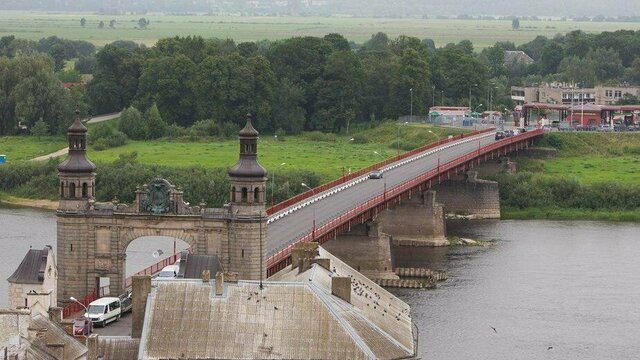 На мосту Королевы Луизы в Советске введут реверсивное движение из-за дорожных работ  