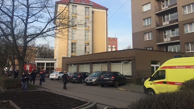 В Калининграде эвакуировали здание Арбитражного суда после сообщения о минировании (фото)