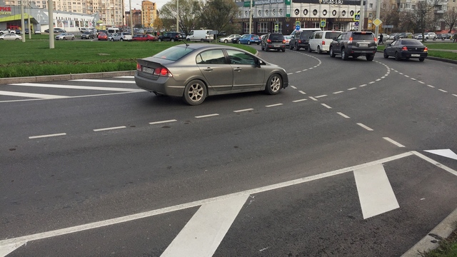 На ул. Горького в Калининграде уложат шумовые полосы   