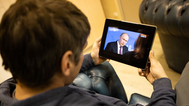 Путин и Зеленский стали медиаперсонами года в России  