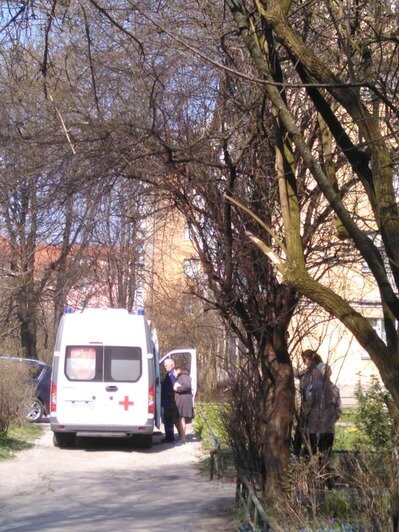 В Калининграде при пожаре на ул. Гостиной пострадал мужчина (фото) - Новости Калининграда | Фото: Татьяна Девиченская
