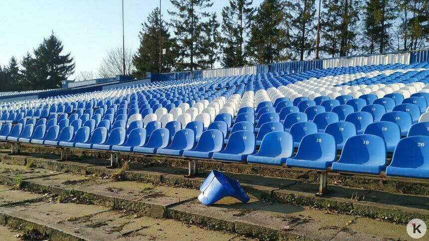 На стадионе "Балтика" начали разбирать северную трибуну (фото) - Новости Калининграда | Фото: Виктор Буздин / "Клопс"