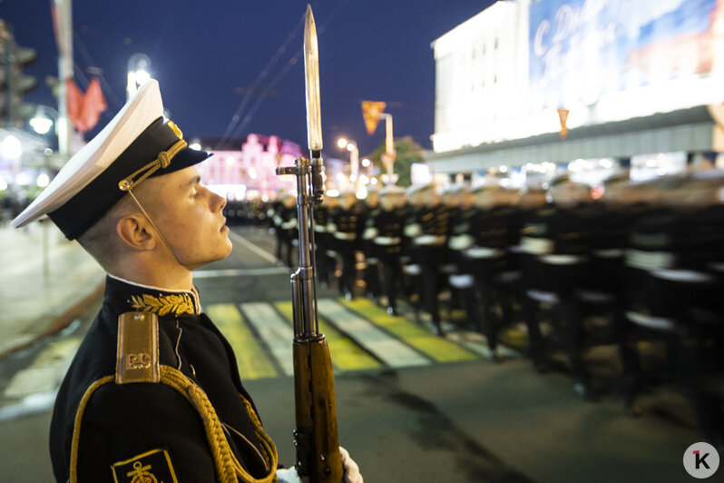 В Калининграде прошла ночная репетиция парада Победы (фоторепортаж) - Новости Калининграда | Фото: Александр Подгорчук