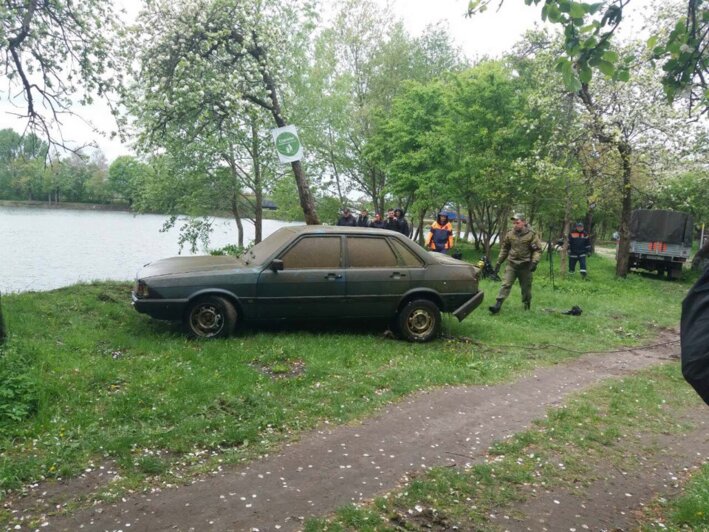 В Калининграде из озера Шенфлиз достали угнанный Audi (фото, видео) - Новости Калининграда | Фото: Кирилл Порошин / &quot;Янтарные моржи&quot;