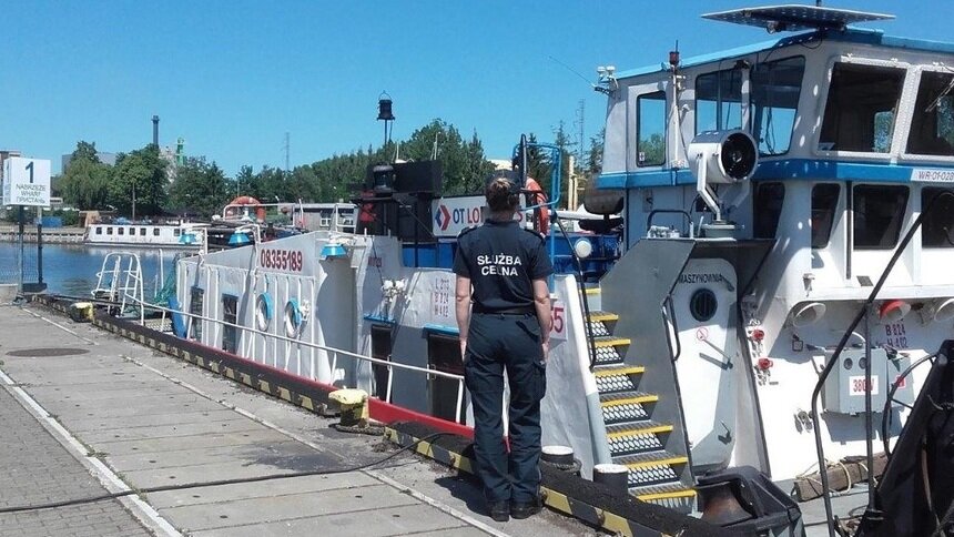 В Эльблонге задержали калининградскую баржу с контрабандными сигаретами - Новости Калининграда | Фото: сайт Счётной палаты в Ольштыне