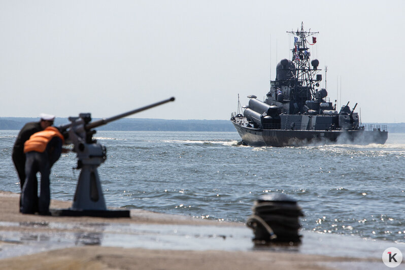 В Балтийске прошла репетиция военно-морского парада в честь Дня ВМФ (фоторепортаж) - Новости Калининграда | Александр Подгорчук / &quot;Клопс&quot;