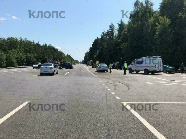 В Гвардейском районе столкнулись бензовоз и микроавтобус, пострадали дети (видео, обновляется)  - Новости Калининграда | Фото: пресс-служба регионального УМВД