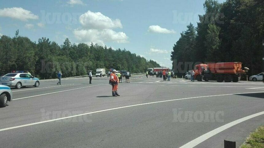 После смертельного ДТП с микроавтобусом и бензовозом закроют левый поворот на перекрёстке в Солдатово - Новости Калининграда | Фото: Архив &quot;Клопс&quot;