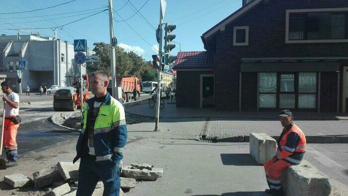 Ремонт ул. Горького: на что жалуются пешеходы и пассажиры (фото) - Новости Калининграда | Фото автора