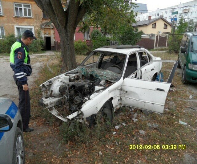 BMW, Mercedes, Toyota: в Балтийске нашли 16 бесхозных машин, ржавеющих во дворах и на улицах  (фото) - Новости Калининграда | Фото: пресс-служба Балтийского городского округа