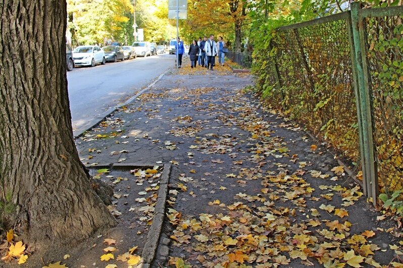 Как идёт ремонт тротуаров на ул. Комсомольской в Калининграде (фото) - Новости Калининграда | Фото: пресс-служба городской администрации