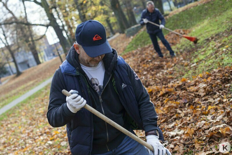 В Калининграде прошёл общегородской субботник (фоторепортаж) - Новости Калининграда | Фото: Виктор Буздин