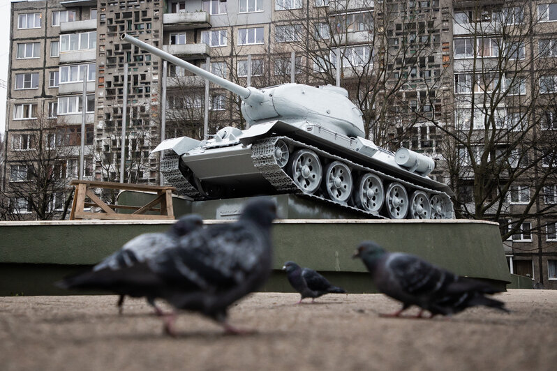Т-34 в "зимнем камуфляже": танк на Соммера подготовили к покраске (фото) - Новости Калининграда | Фото: Александр Подгорчук / &quot;Клопс&quot;