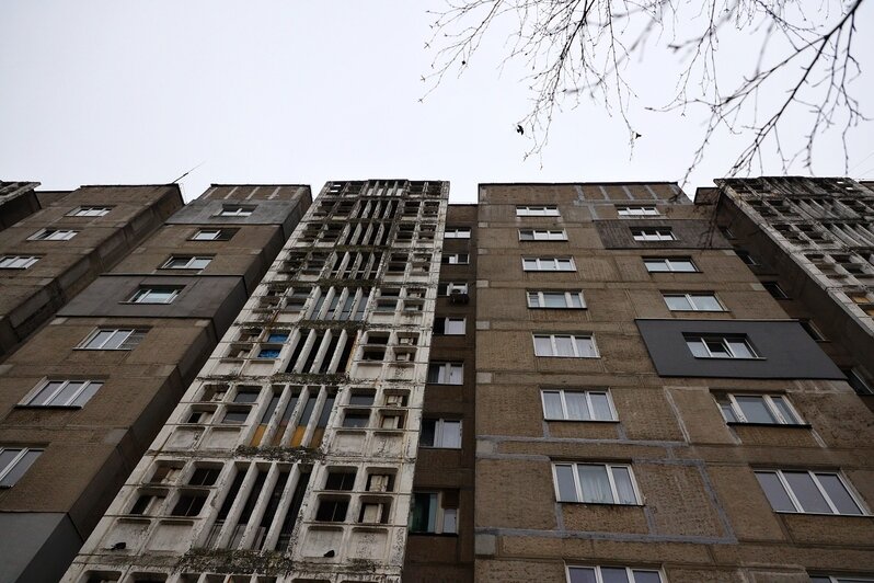 Жители высотки на Гайдара рассказали о 24-летней соседке, звавшей на помощь с карниза десятого этажа - Новости Калининграда | Александр Подгорчук / &quot;Клопс&quot;