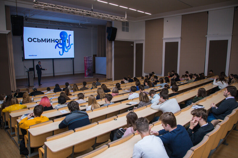 Брать камеру и идти в толпу: о чём рассказывали калининградским школьникам и студентам звёзды медиаиндустрии - Новости Калининграда